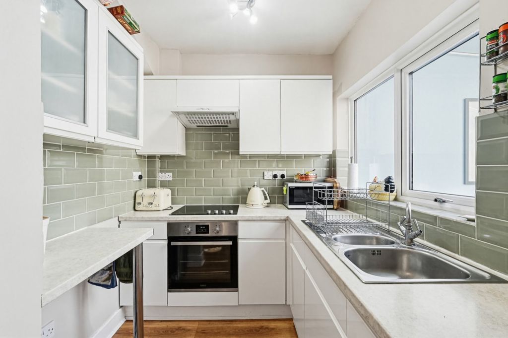 Property photo 3 of 14 Picture No. 10