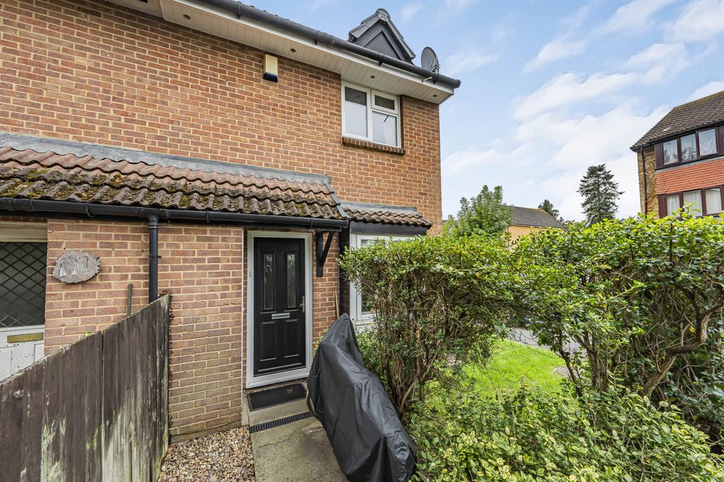 Property photo 1 of 8 Photo Oct 14 2025, 9 12 17 Am