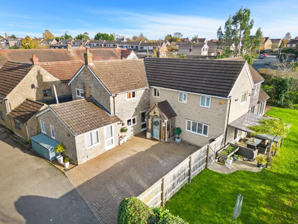 Property photo 1 of 25 A032333F6d0F41B8580A4d07B1c0B4Bfbfe5553E675702E9A5A7d