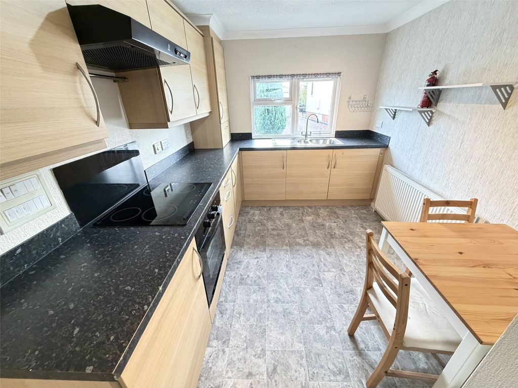 Property photo 2 of 18 Picture No. 05