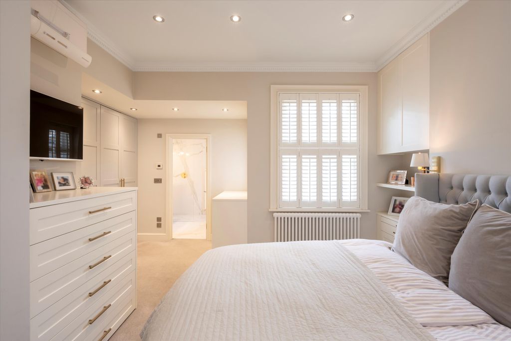 Property photo 2 of 24 Image