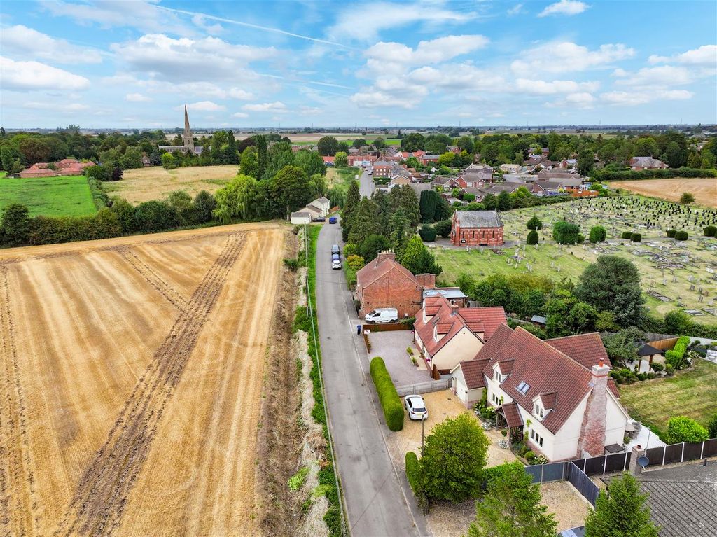 Property photo 3 of 33 Dji_20250819141507_0101_D.Jpg