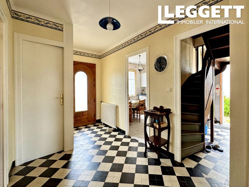 Property photo 2 of 10