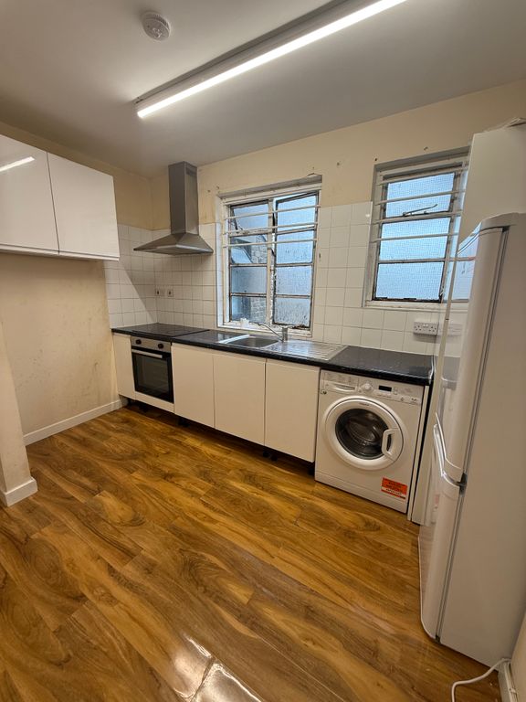 Property photo 2 of 5