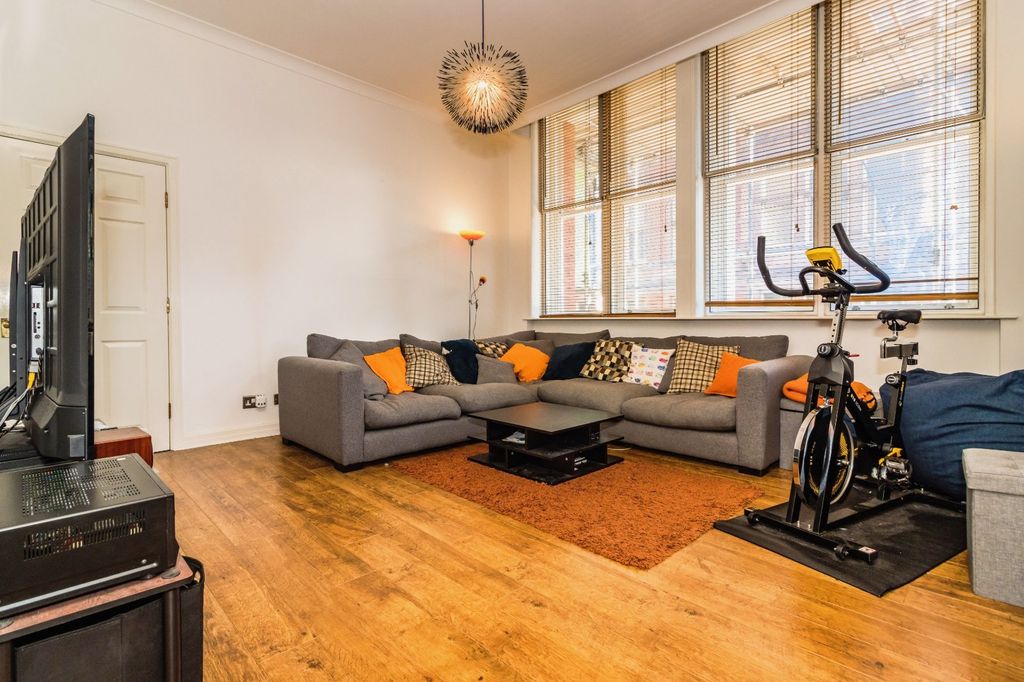 Property photo 2 of 14 Photo