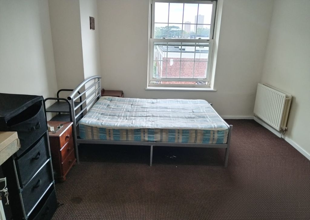 Property photo 1 of 4