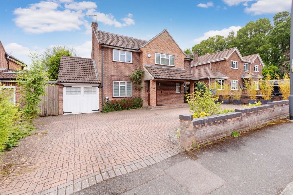 Property photo 1 of 24