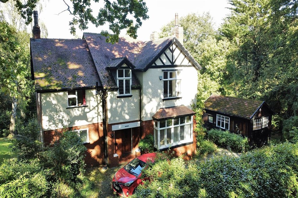 Property photo 1 of 29 (Main)