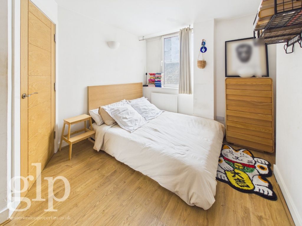 Property photo 3 of 25 5033234