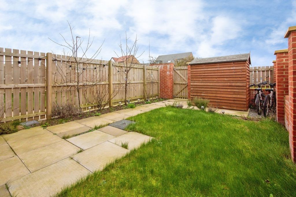 Property photo 3 of 20