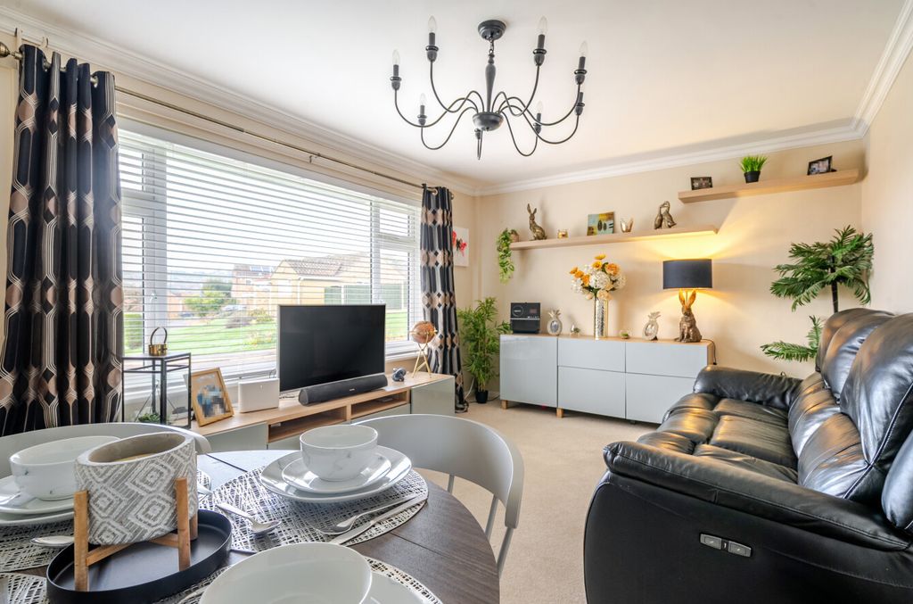 Property photo 2 of 25 1372231-22-68F8d7...