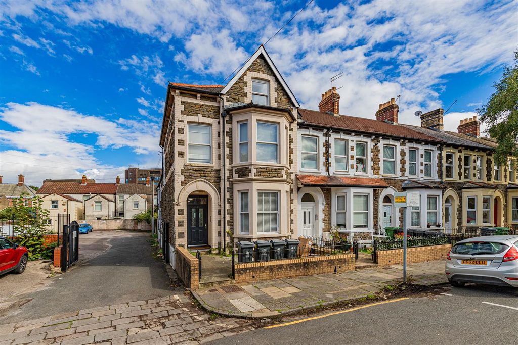 Property photo 1 of 10 Rawden Place 1, 1.-1.Jpg
