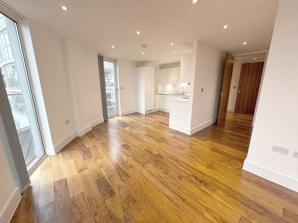 Property photo 2 of 13 Picture No. 56