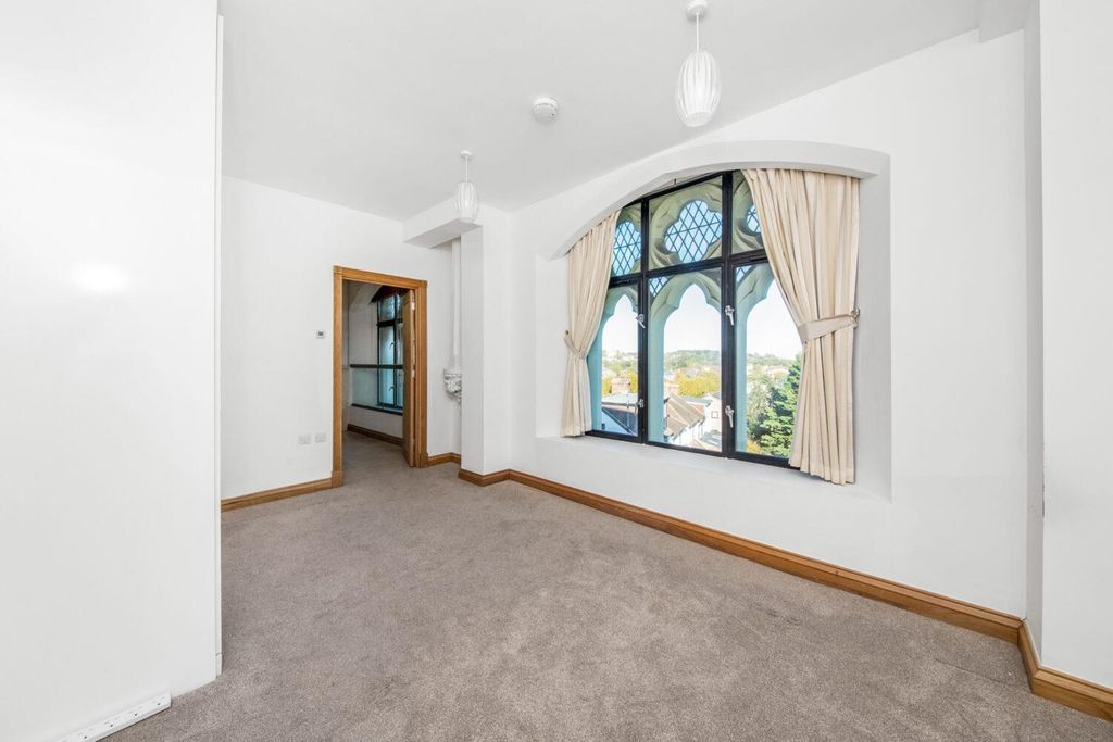 Property photo 3 of 21 7.Jpg