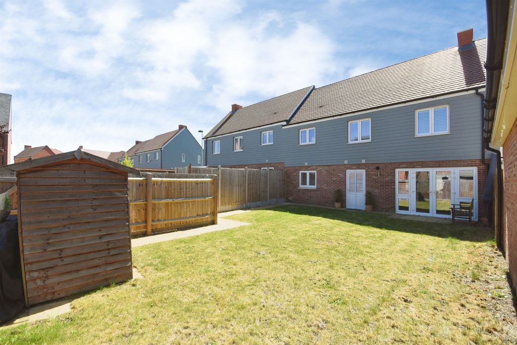 Property photo 2 of 15