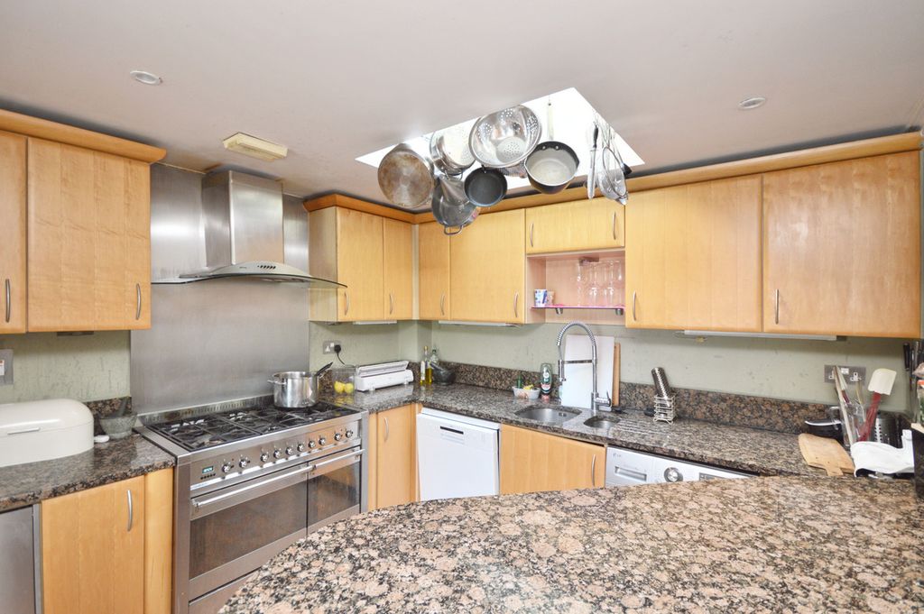 Additional image 6 of 4 bed flat for saleRedcliff Backs, Bristol BS1
