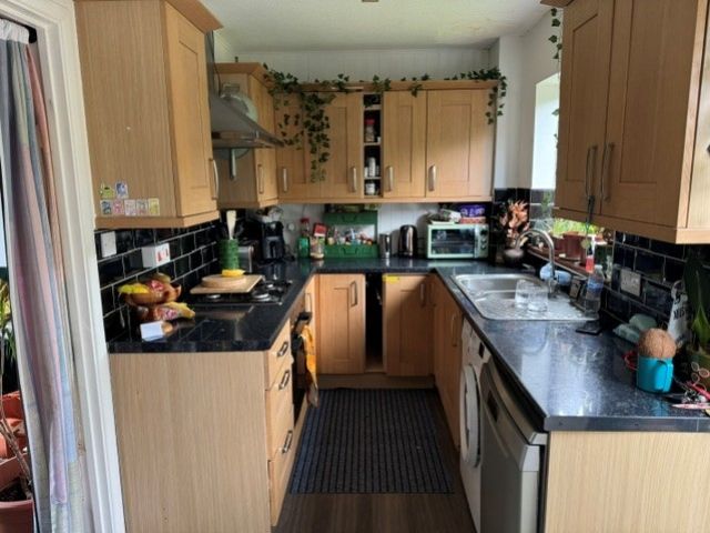 Property photo 3 of 10 Kitchen Photo
