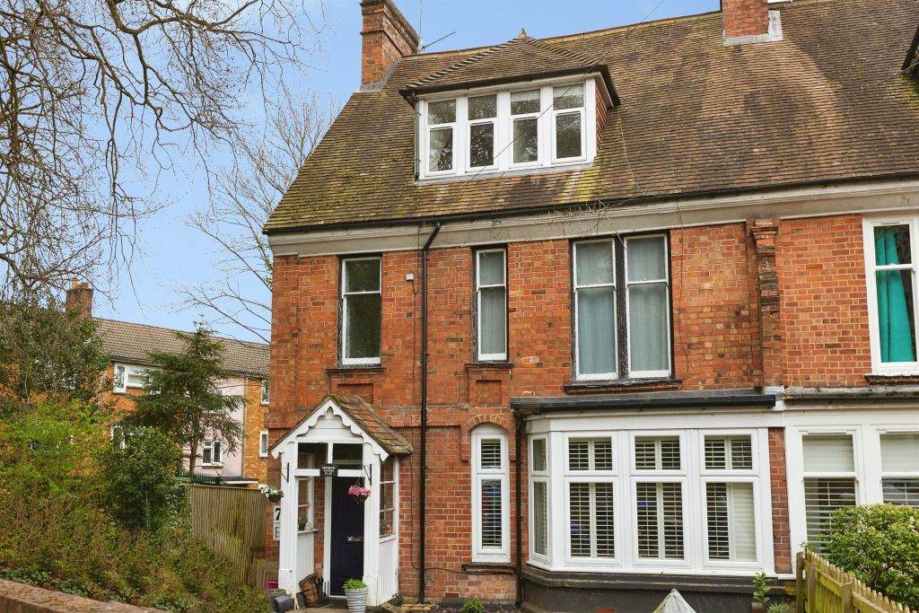 Property photo 2 of 10