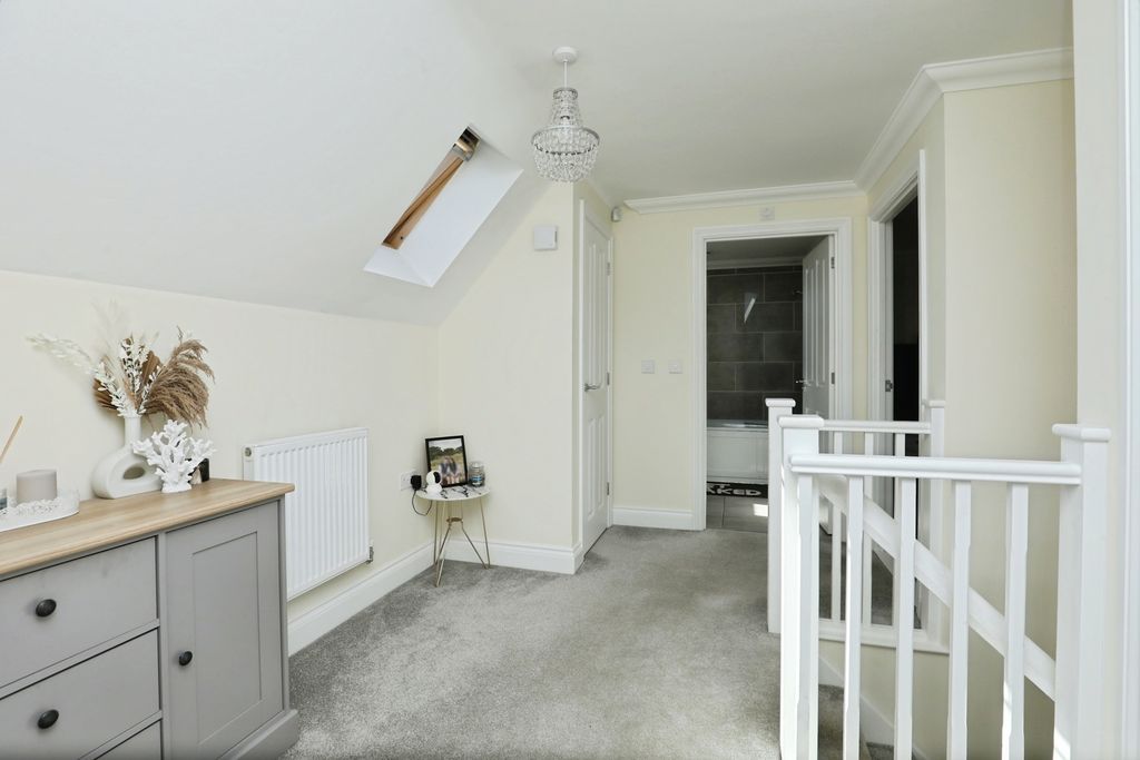 Property photo 2 of 15 Photo