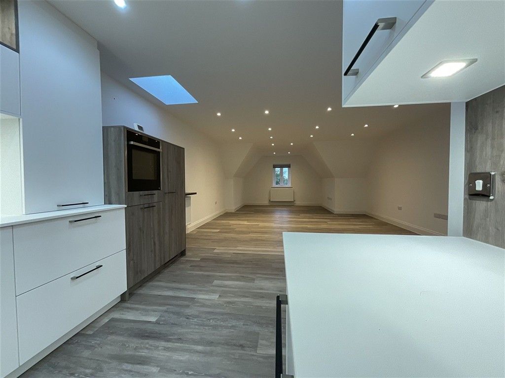 Property photo 3 of 10 Kitchen/Lounge/Diner