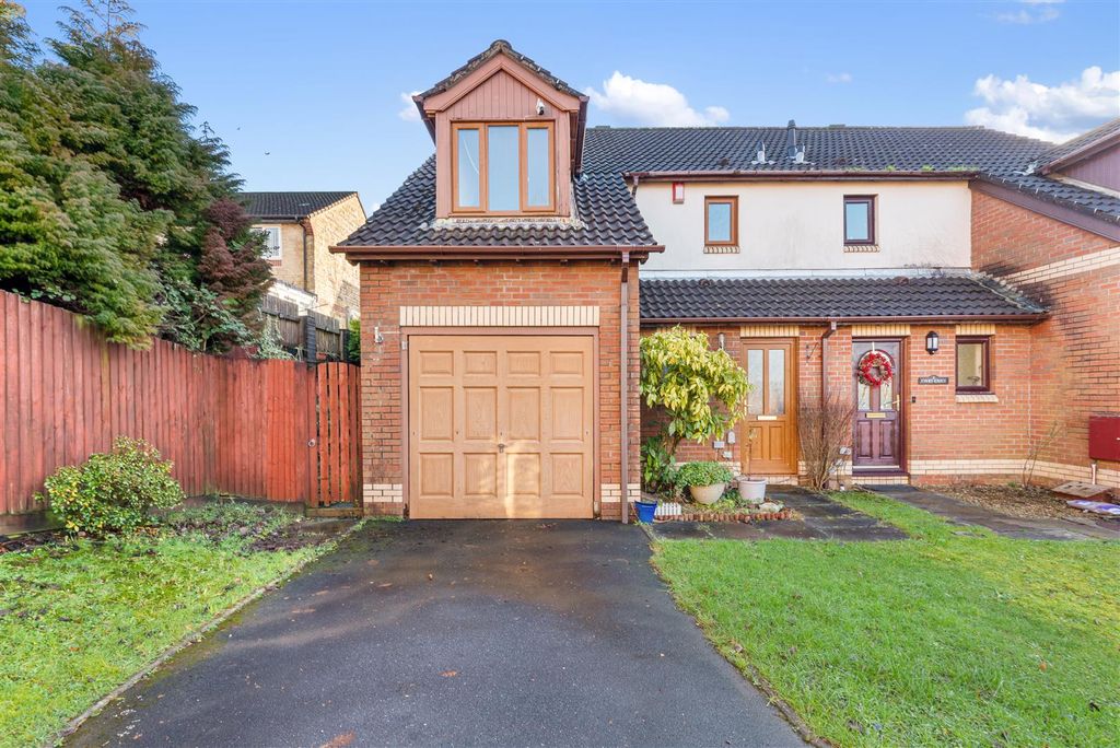 Property photo 1 of 19 External