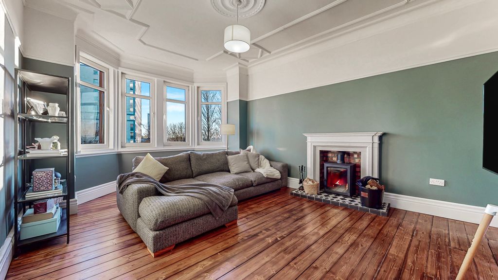 Property photo 2 of 27 16-Print-103 Broomhill Road Flat 3.2_22