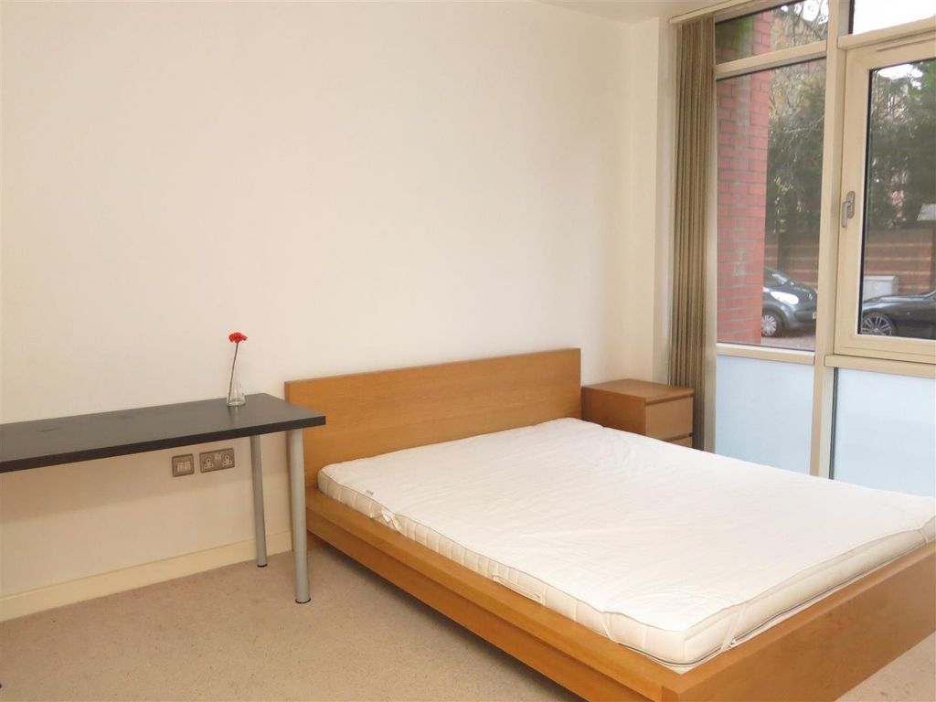 Property photo 3 of 5 Photo 03