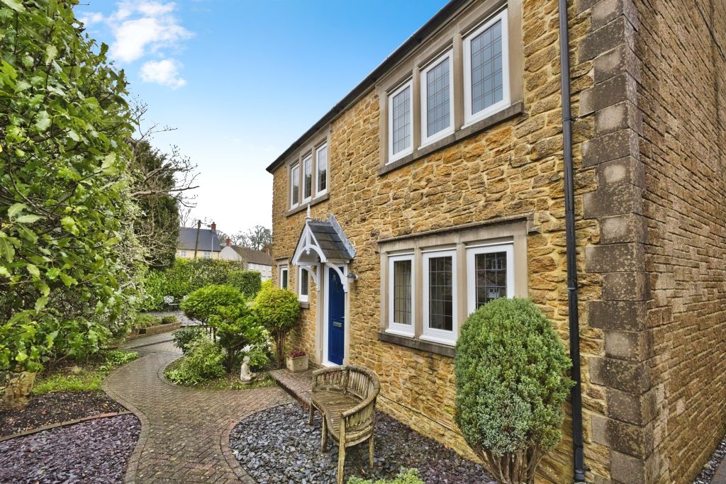 Property photo 1 of 22