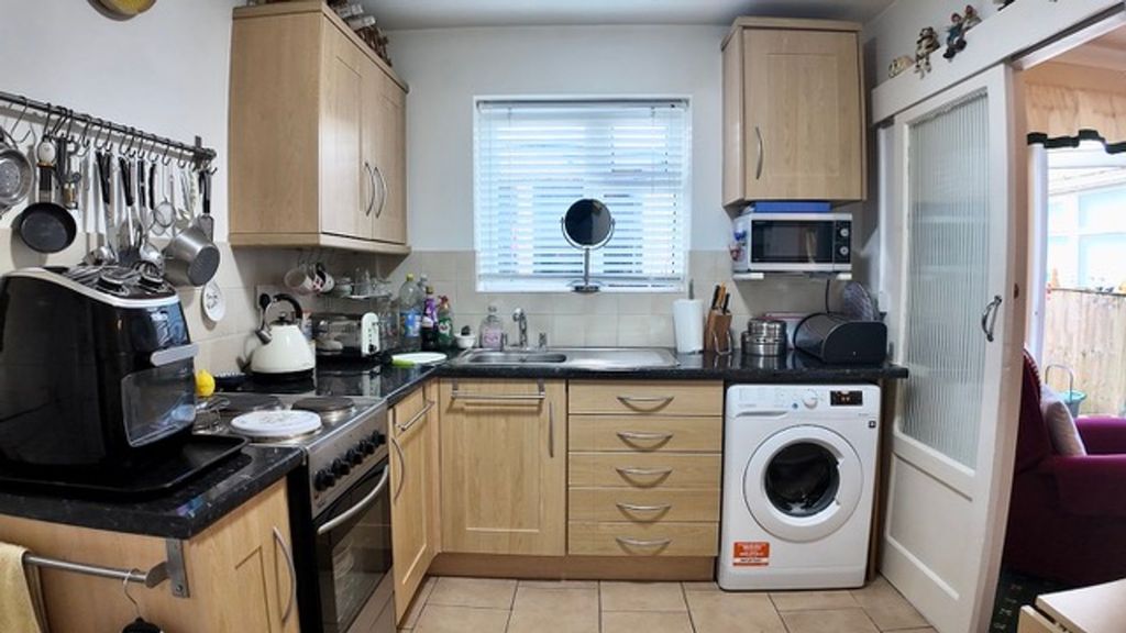 Property photo 3 of 20