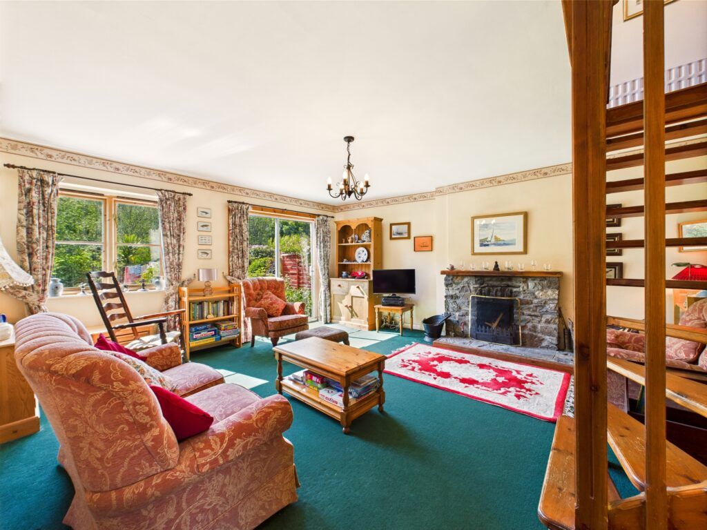 Property photo 3 of 26