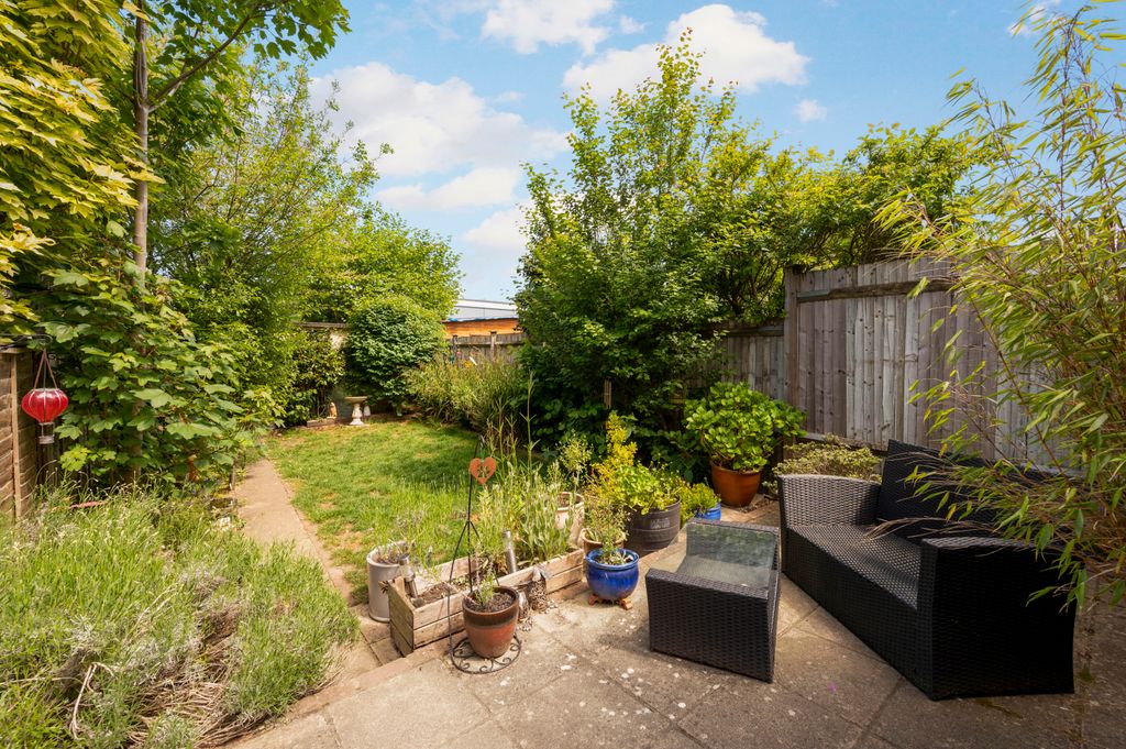 Property photo 2 of 16 Picture No. 08