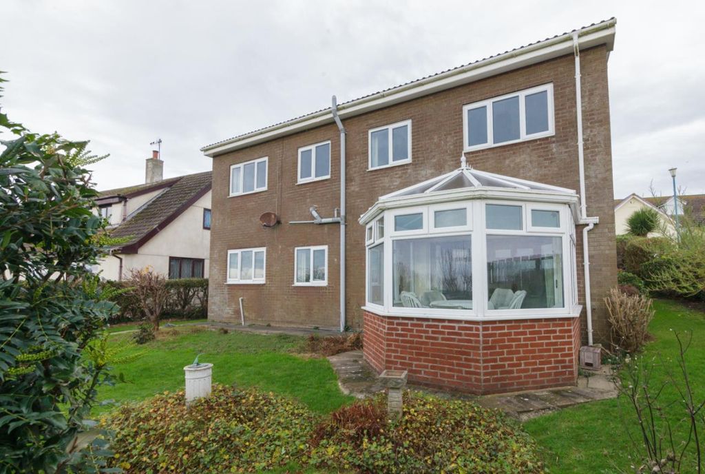 Property photo 3 of 20 12 Unb.Png