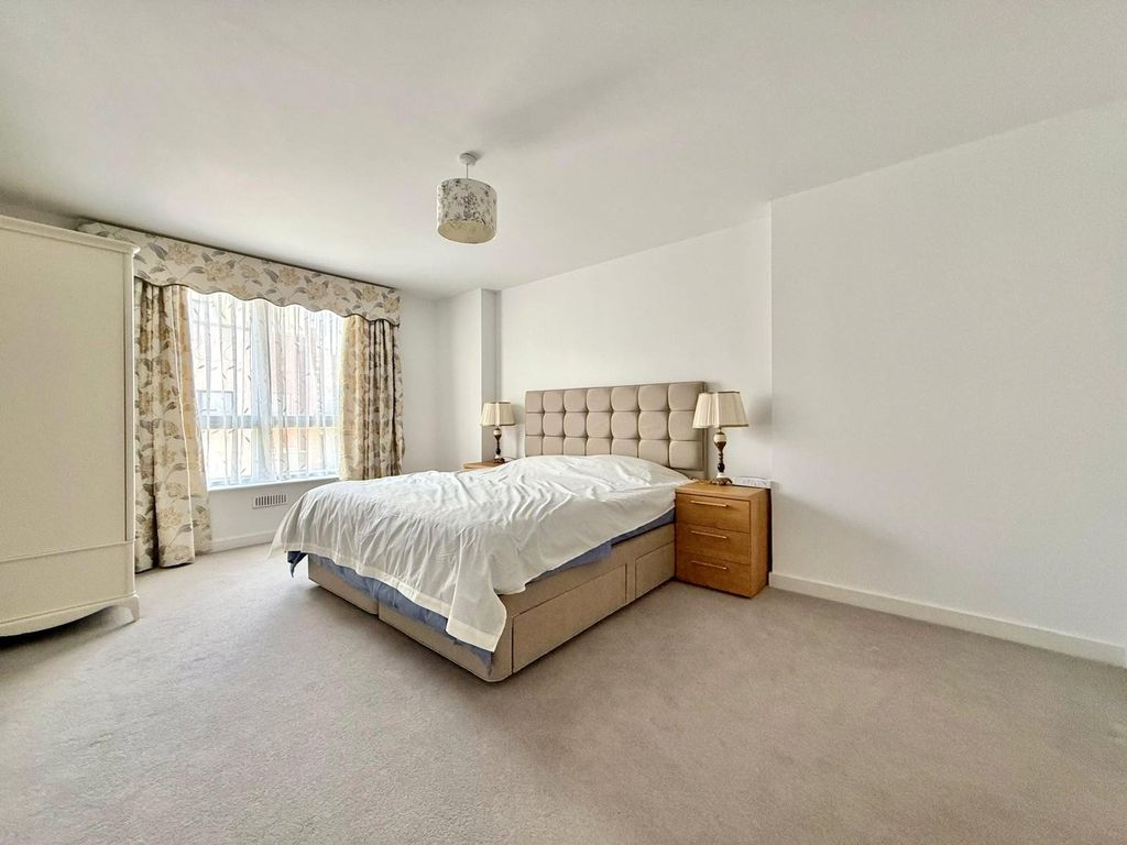 Additional image 10 of 3 bed flat for saleKing Edwards Parade, Meads, Eastbourne BN20