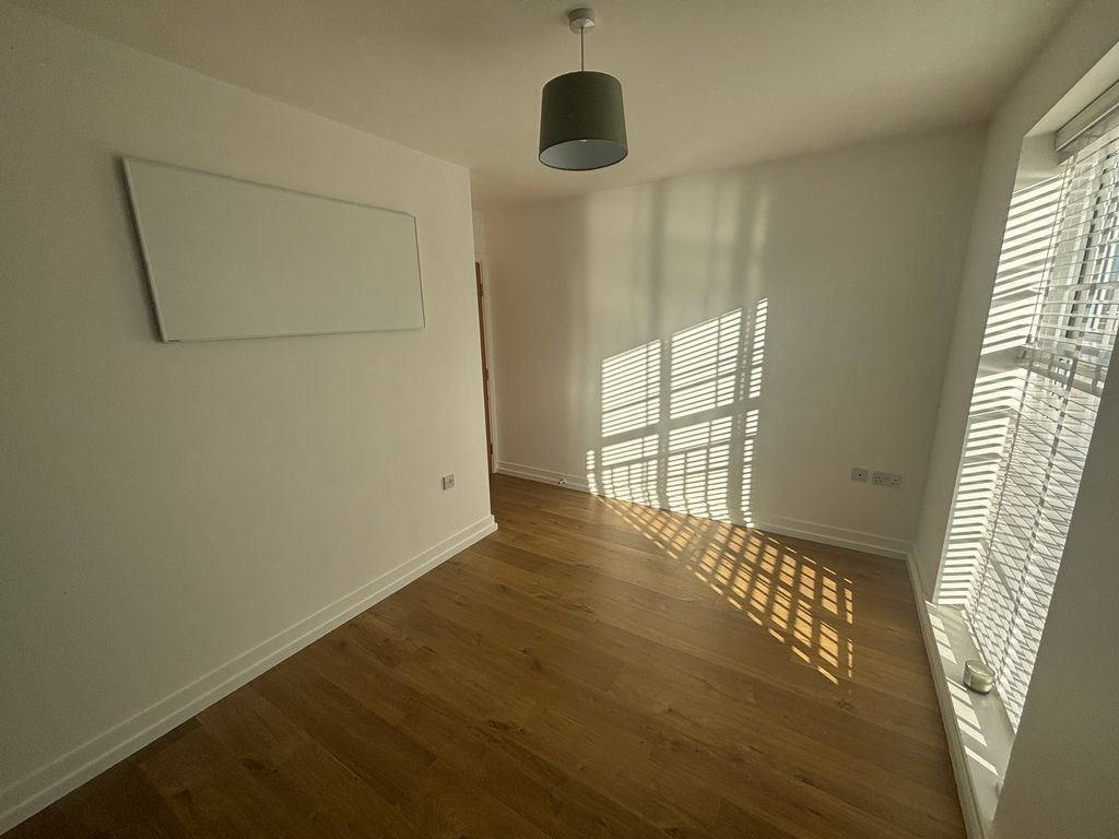 Property photo 1 of 9 Image