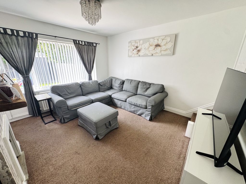 Property photo 3 of 15 Img_3529