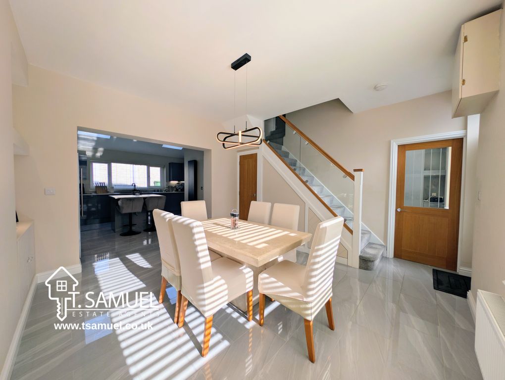 Property photo 3 of 30 Dining Room