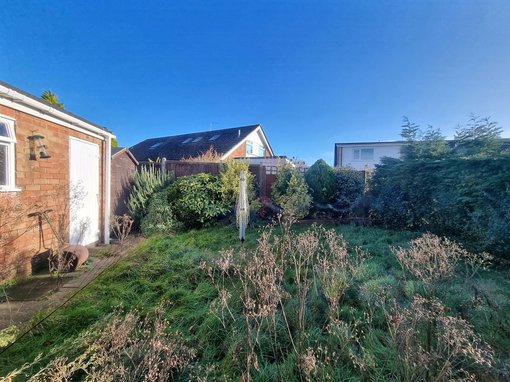 Property photo 2 of 11