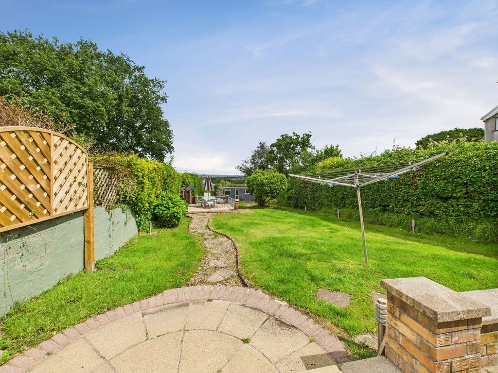 Property photo 2 of 30