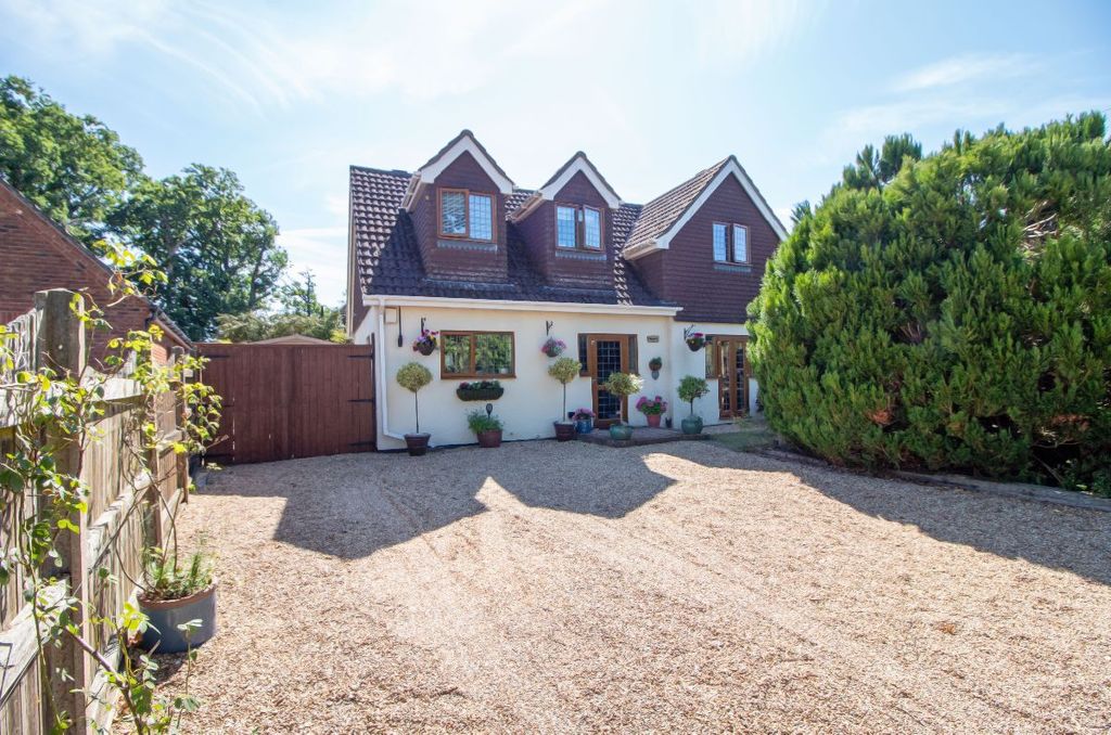 Property photo 1 of 35