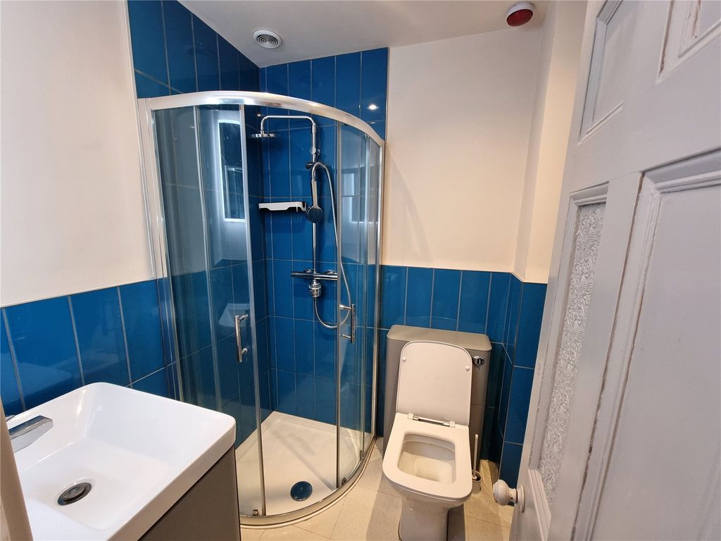 Property photo 2 of 10 Picture No. 17