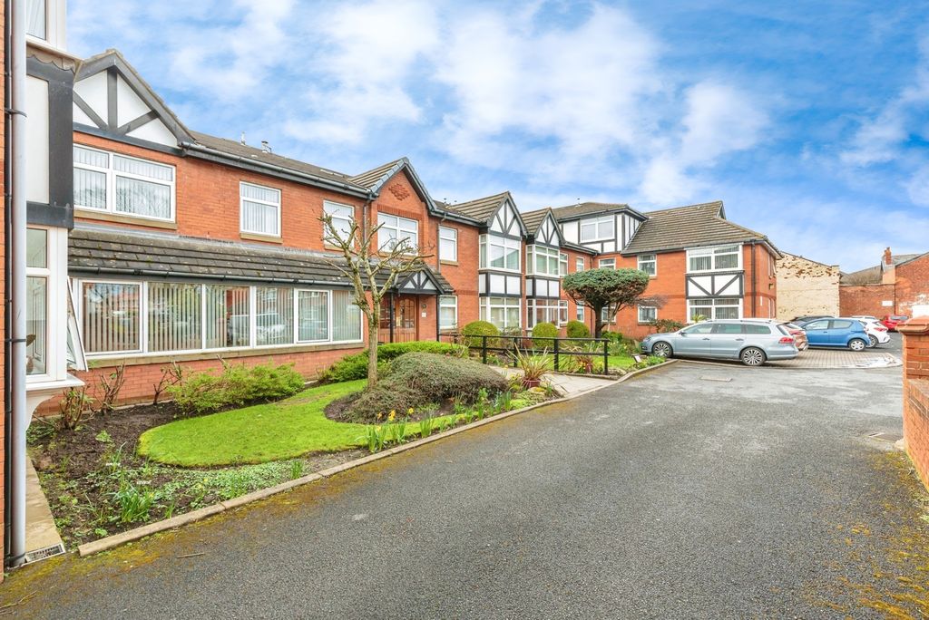 Property photo 1 of 21 Photo