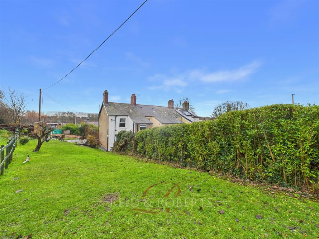 Property photo 1 of 34 Cam04884G0-Pr0112-Still036.Jpg