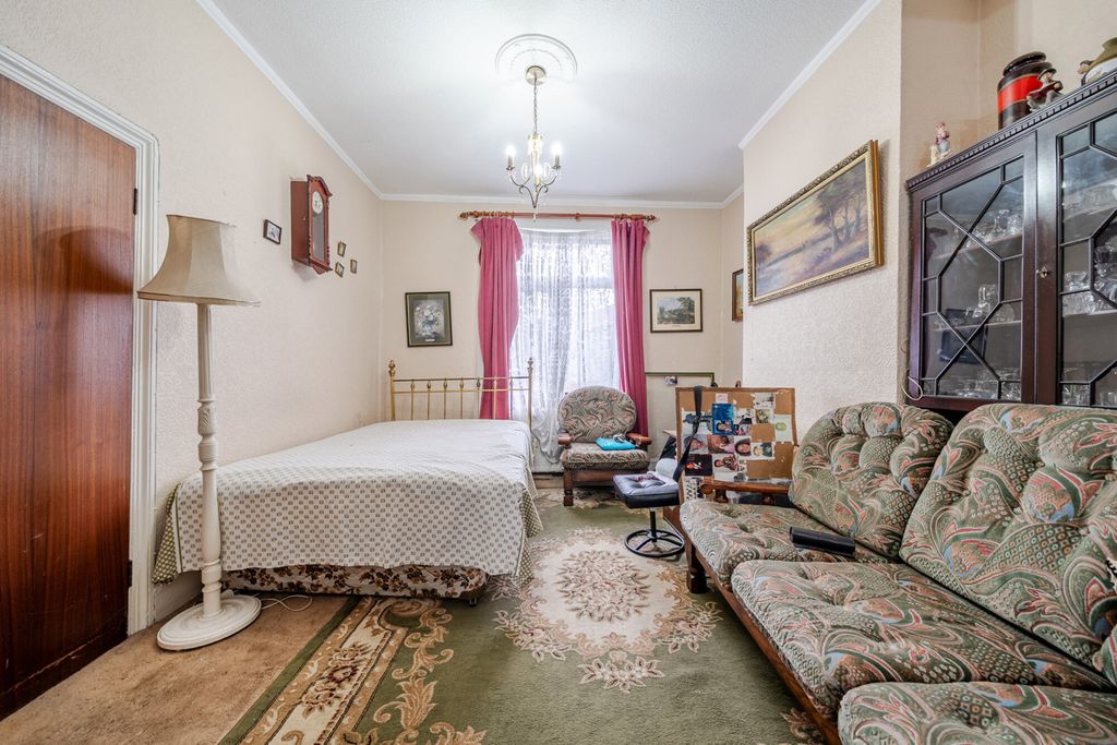 Property photo 2 of 21 1479259-12-6A2B04...