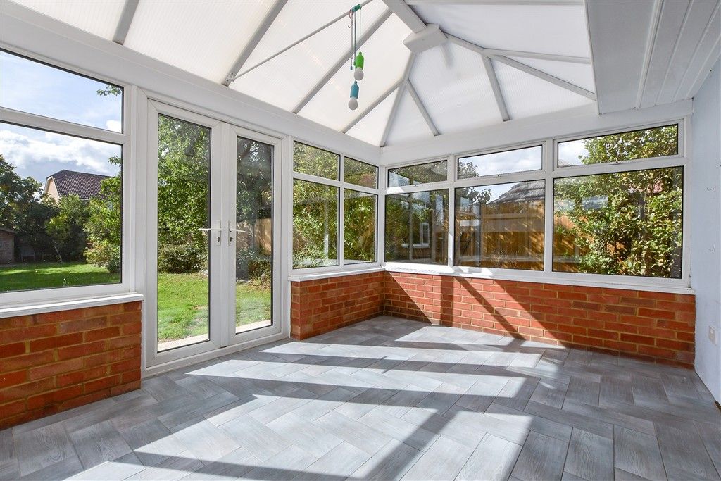Property photo 1 of 18 Conservatory