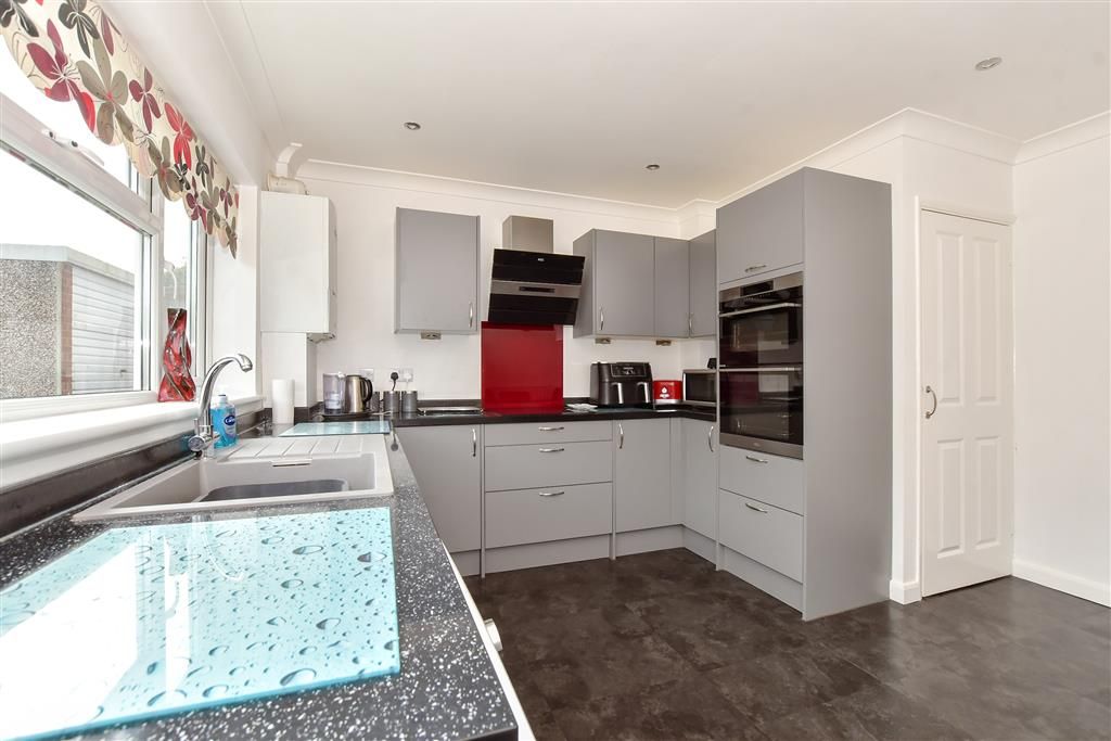 Property photo 3 of 14 Kitchen/Diner