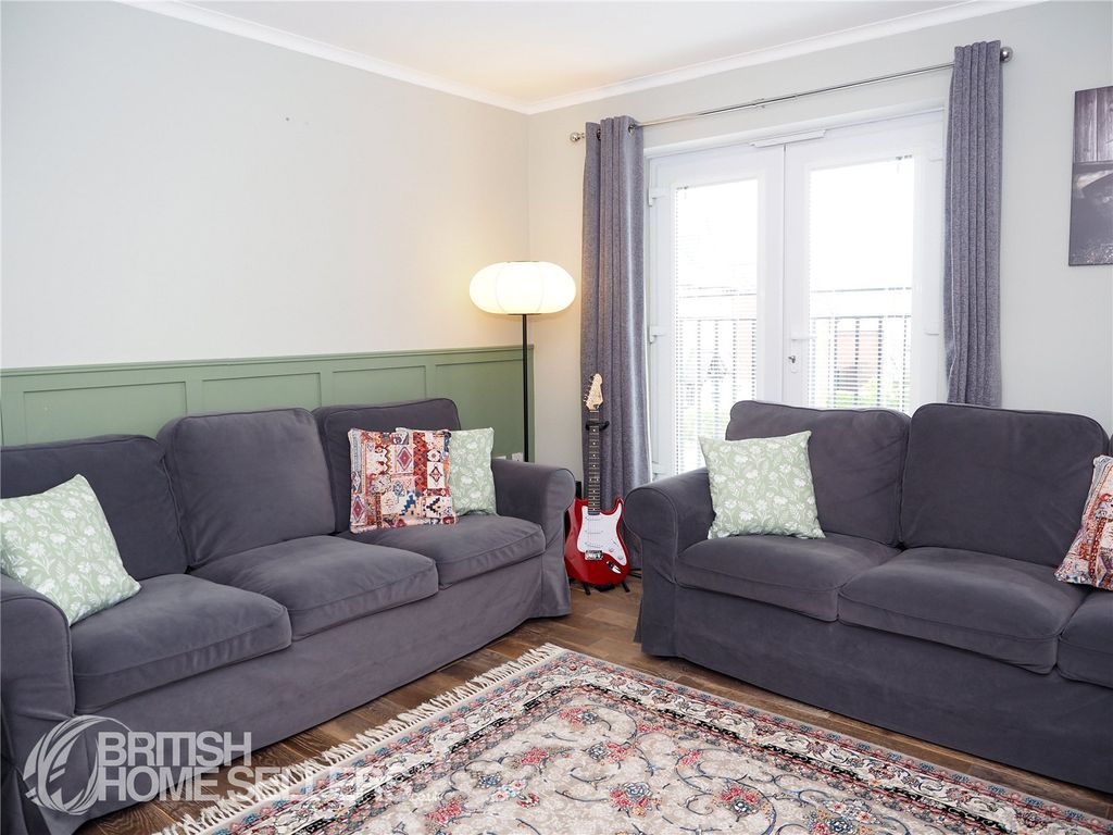 Property photo 2 of 26 Picture No. 24