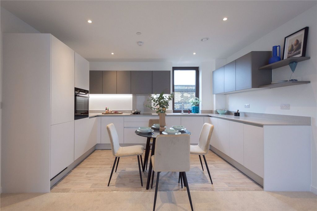 Property photo 2 of 13 Picture No. 02