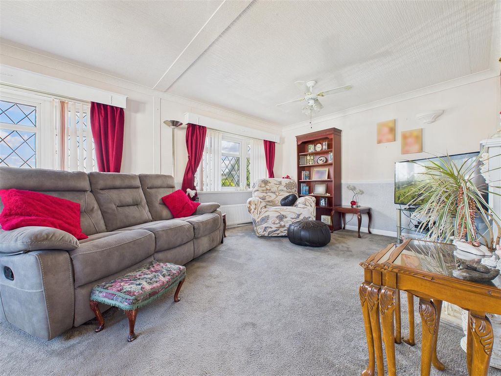 Property photo 2 of 20 Cam02453G0-Pr0177-Still001.Jpg