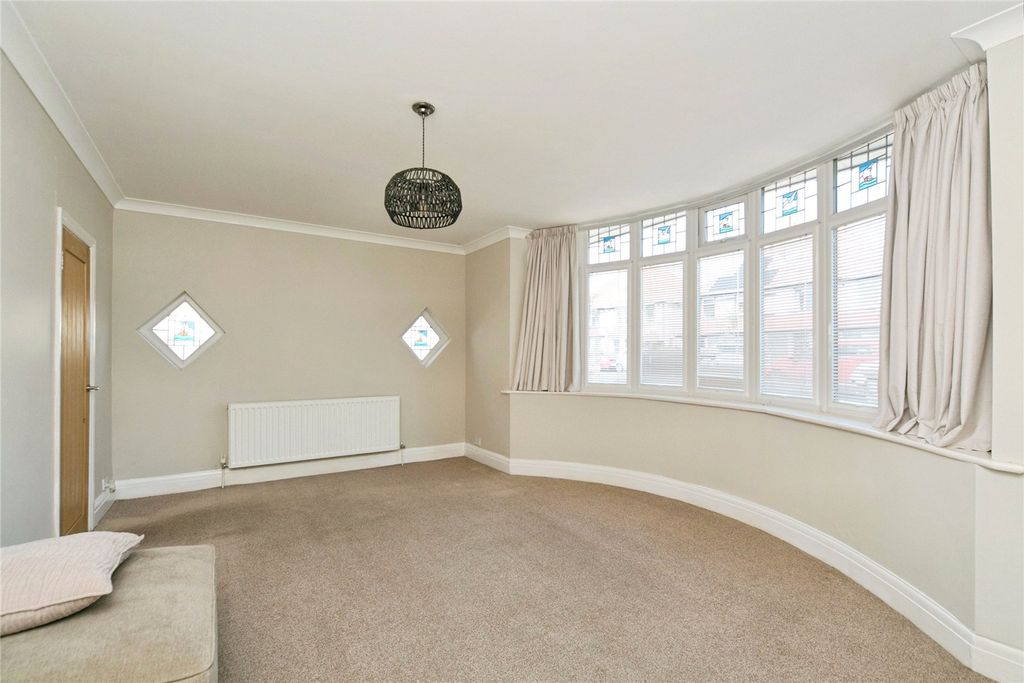 Property photo 2 of 20 Picture No. 02