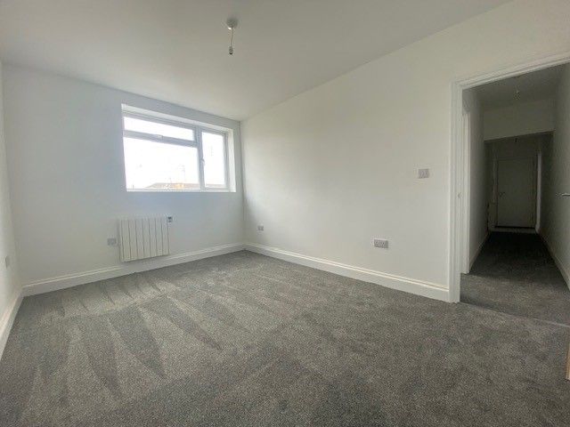 Property photo 3 of 6 Bedroom